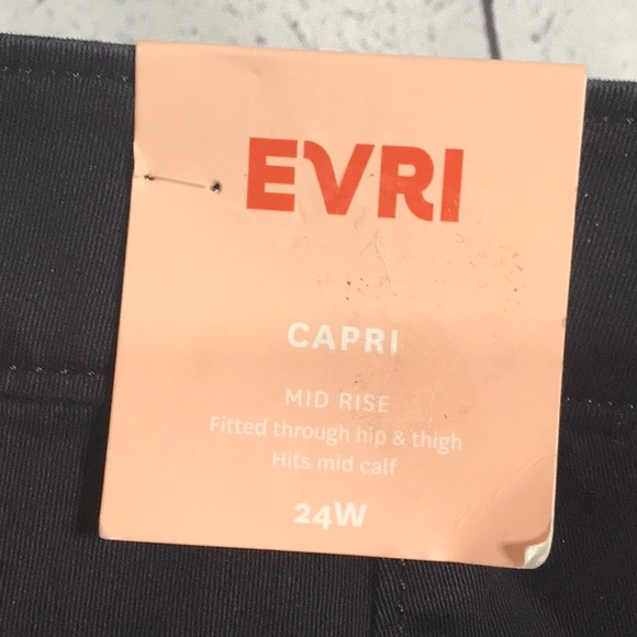 NWT EVRI capri pants elastic hem Plus 24W - Picture 4 of 8